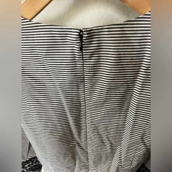 Calvin Klein| Poplin Wrap Top with Embroidered Balloon Sleeve•••+ Tie Waist - Picture 7 of 16